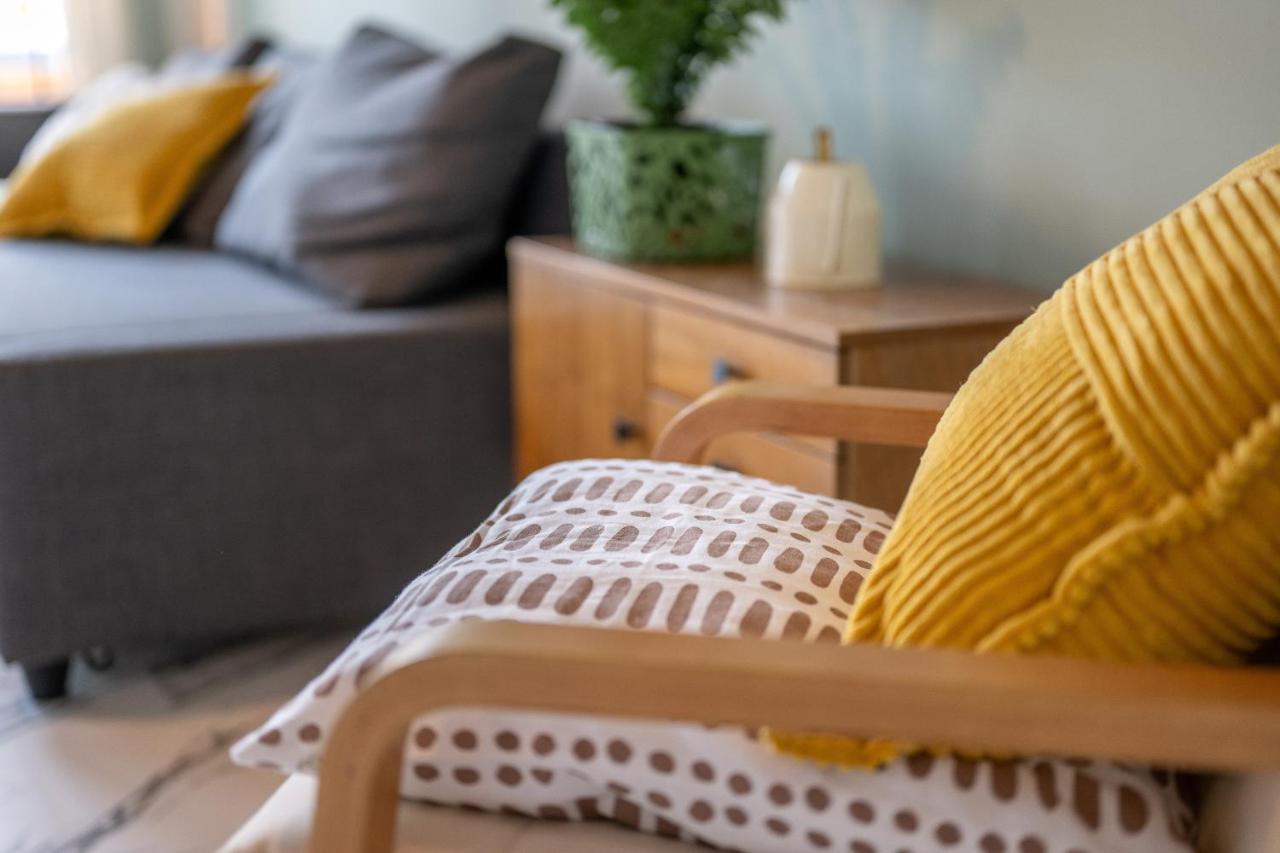 Wohlfuehlwohnung Mit 25 Qm Terrasse, Netflix 科布倫茨 外观 照片