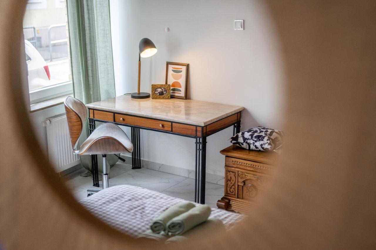 Wohlfuehlwohnung Mit 25 Qm Terrasse, Netflix 科布倫茨 外观 照片